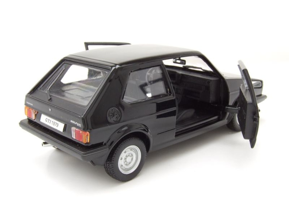 Bburago Volkswagen Golf MK1 1974 černý 1:24