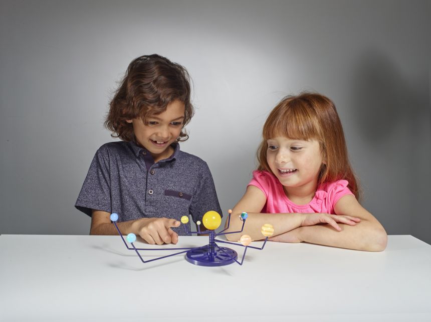 Brainstorm Toys Stolní model sluneční soustavy