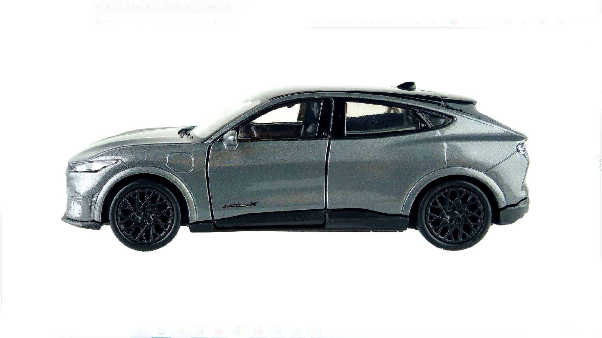 Welly Ford Mustang Mach-E GT 2023 (gray) 1:34-39
