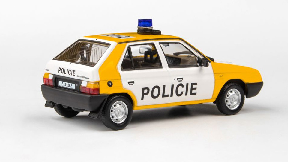 Abrex Škoda Favorit 136L (1988) Policie ČSFR 1:43