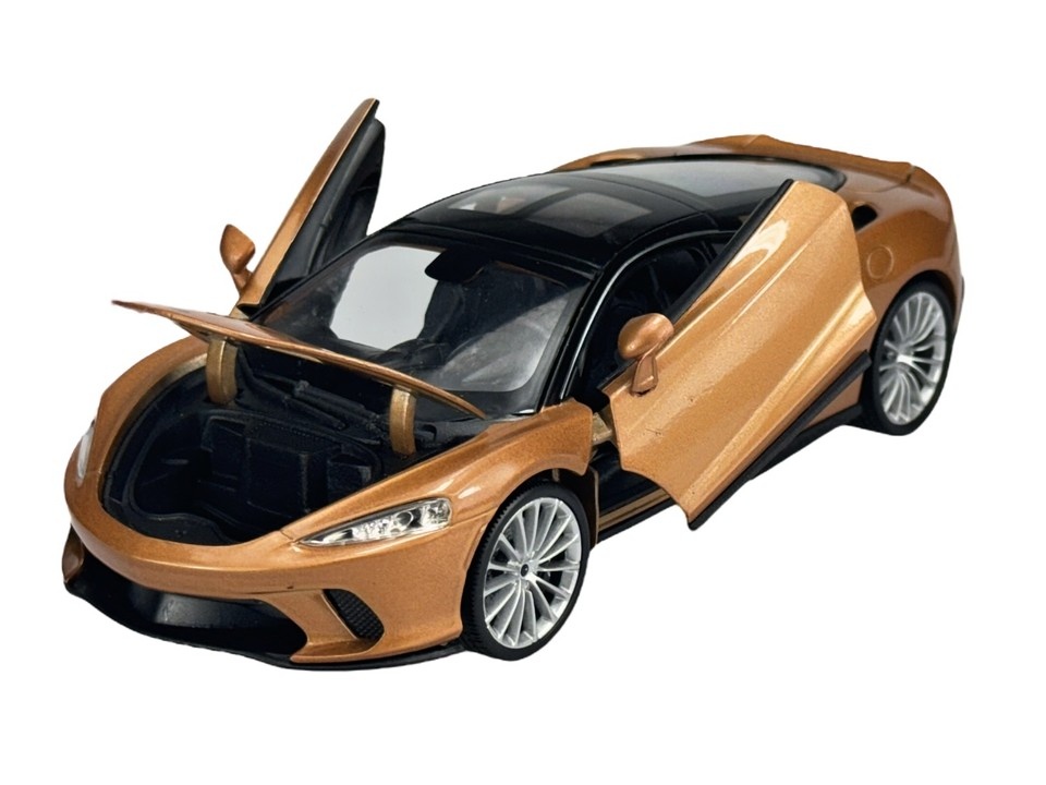Welly McLaren GT gold 1:24