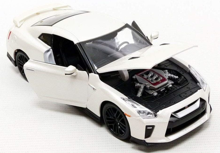 Bburago Nissan GT-R (2017) White 1:24