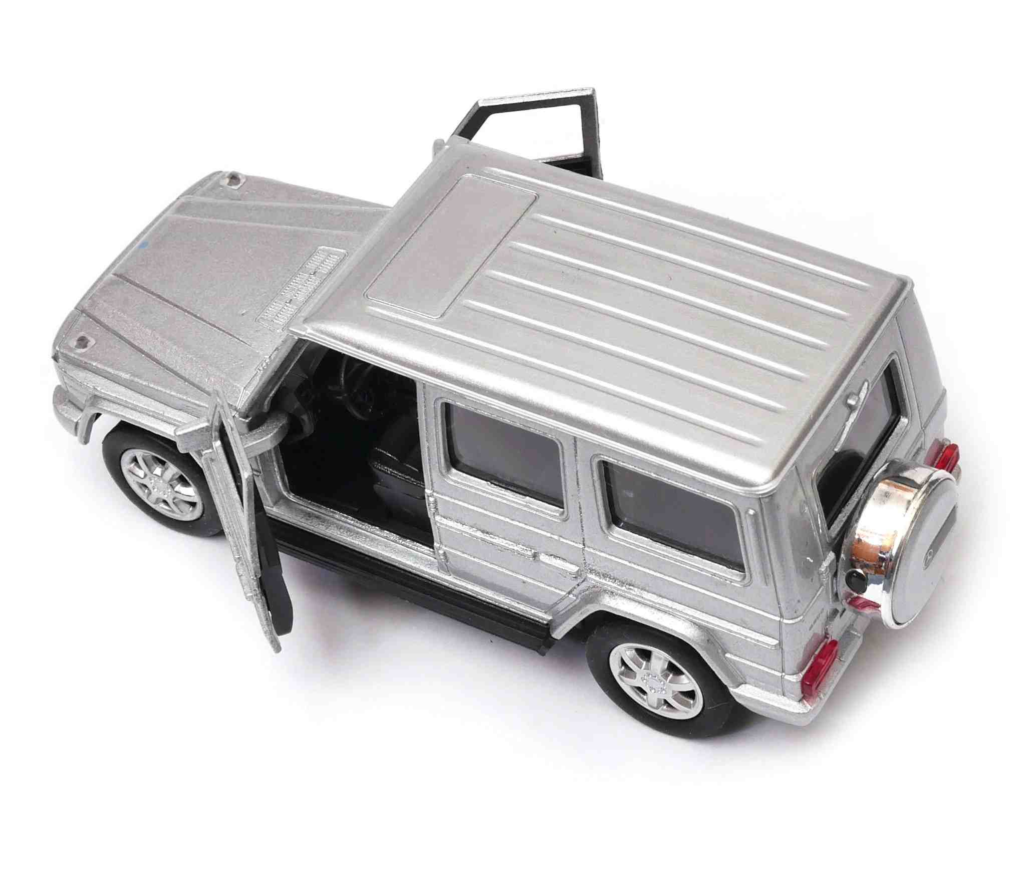 Welly Mercedes Benz G-Class, stříbrný, 1:34