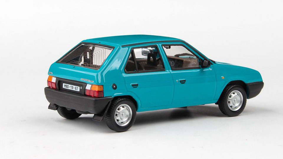 Abrex Škoda Favorit 136L (1988) Modrá Jadran 1:43