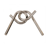 Kovový hlavolam dvojitý uzel v retro krabičce