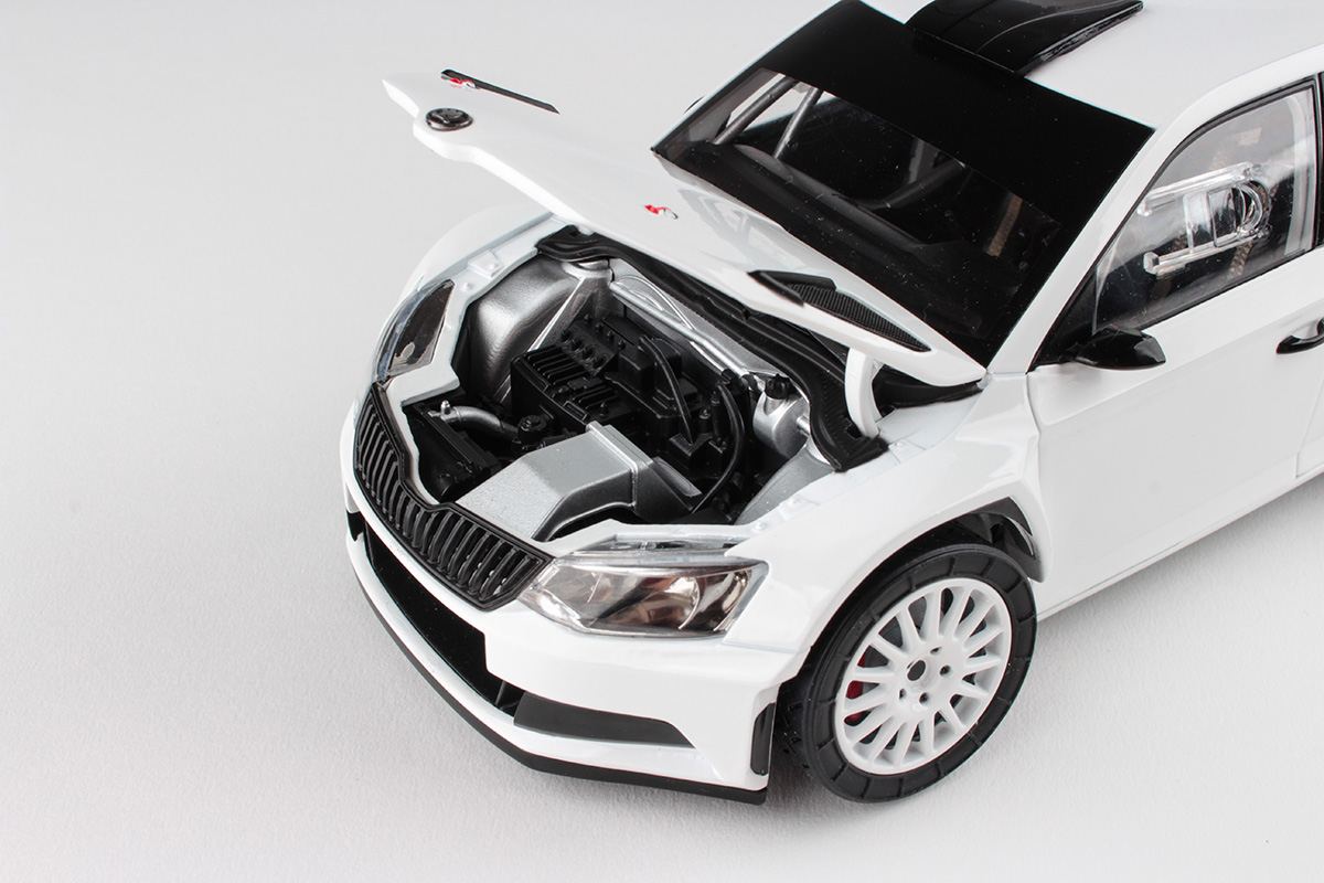 Abrex Škoda Fabia III R5 (2015) Bílá 1:18
