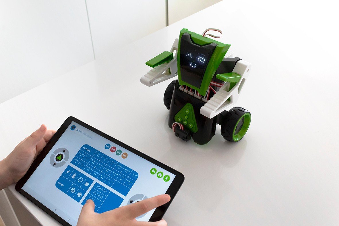 MaDe Zigybot Mazzy, sestav a nauč se kódovat