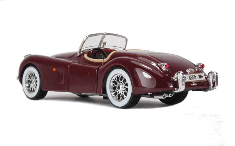 Bburago Jaguar XK 120 1951, červený 1:24