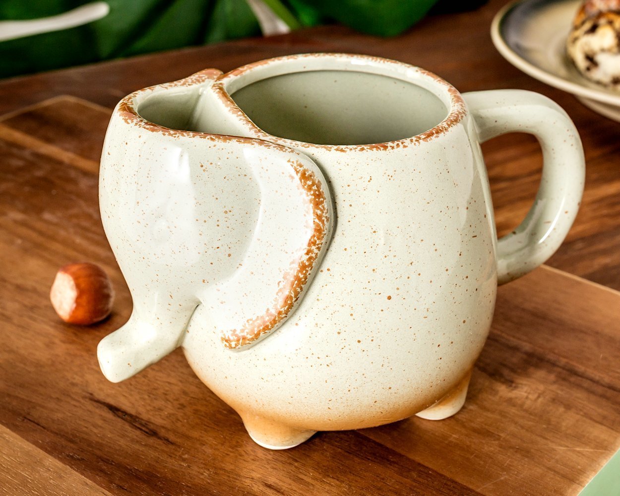 Porcelánový hrnek Slon, Šedý, 500 ml.