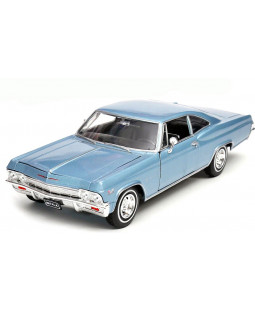 Welly Chevrolet 1965 Impala SS 396 light metallic blue 1:24