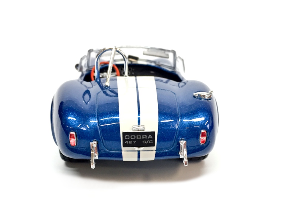 Welly Shelby 1965 Cobra 427 SC, metallic blue 1:24