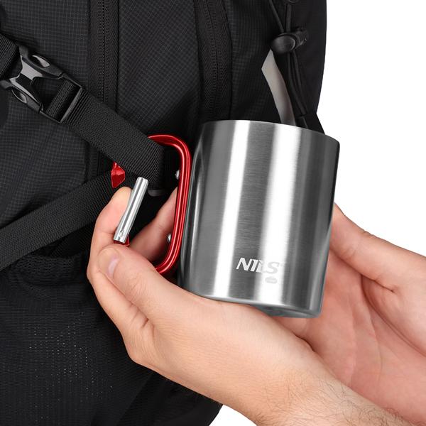 Kempingový hrnek NILS Camp NC17110 s karabinou 300ml, červený