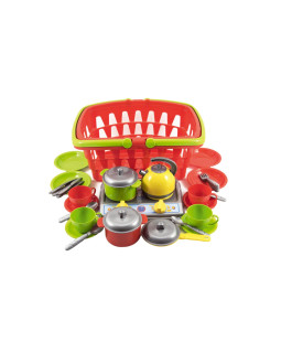 Sada nádobí s vařičem v nákupní košíku z plastu