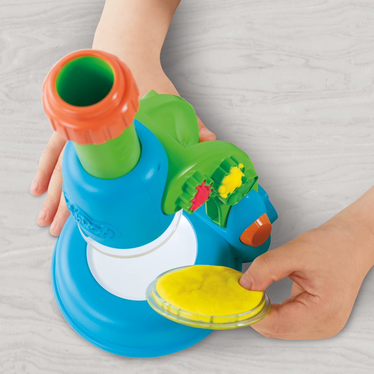 Hasbro Play-Doh Mikroskop