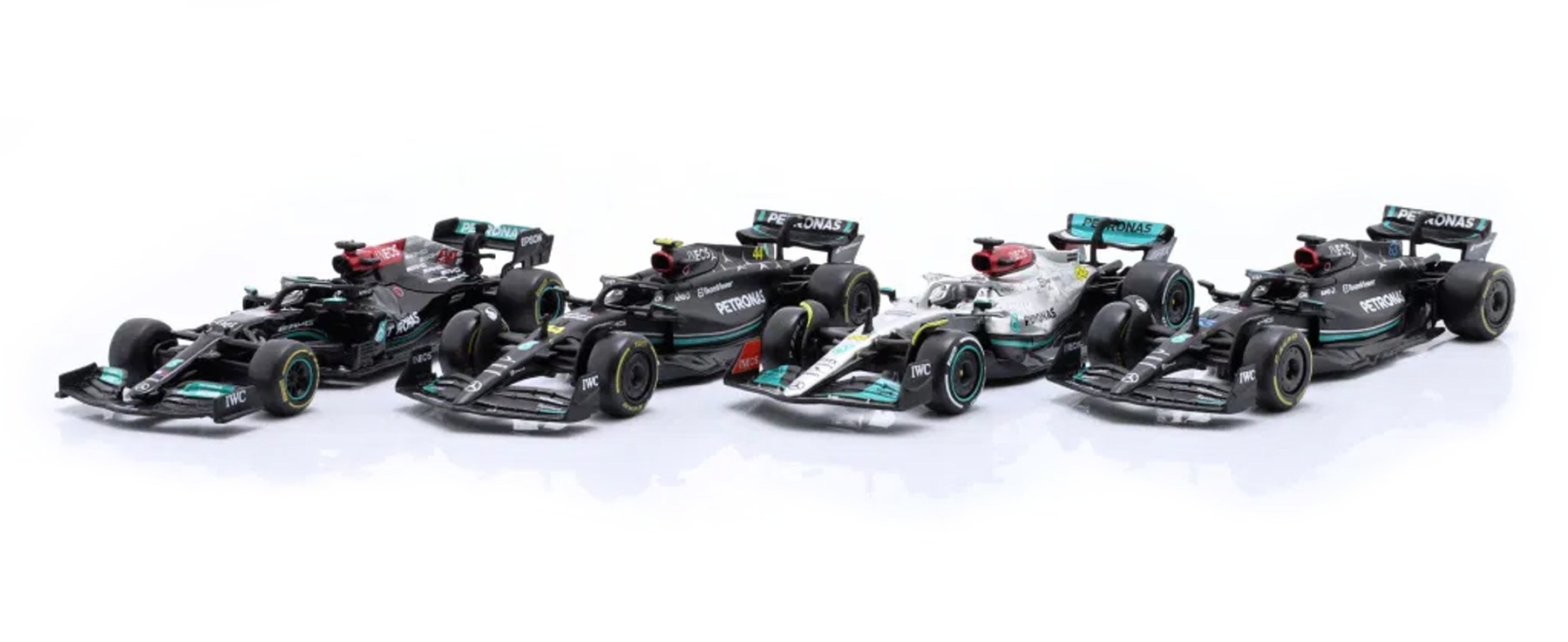 Bburago RACE Formula F1 4PAC Mercedes AMG F1 W15 (2024), 44 L.Hamil ton, 63 G.Russel