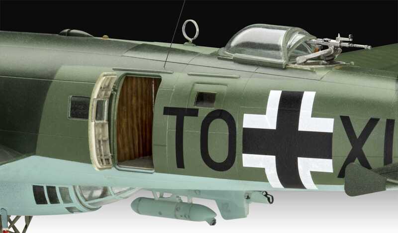 Revell Plastic ModelKit letadlo 03777 - Focke-Wulf Fw 200 C-5/C-8 Condor (1:72)