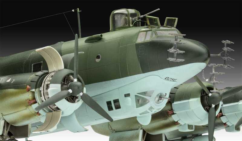 Revell Plastic ModelKit letadlo 03777 - Focke-Wulf Fw 200 C-5/C-8 Condor (1:72)
