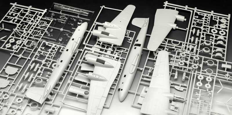 Revell Plastic ModelKit letadlo 03777 - Focke-Wulf Fw 200 C-5/C-8 Condor (1:72)