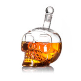 Karafa s křišťálová lebka 650 ml 