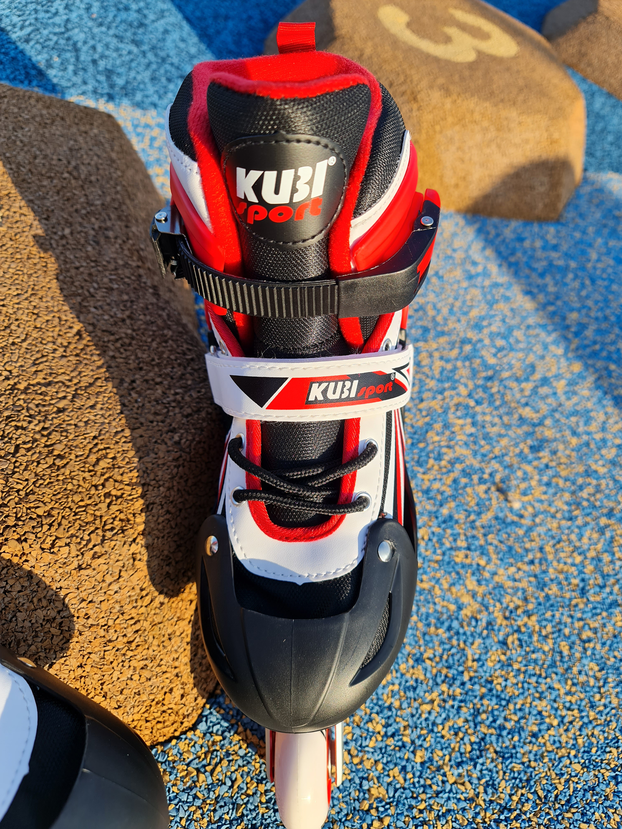 Dětské inline brusle roztahovací CS310K červené velikost 28-32