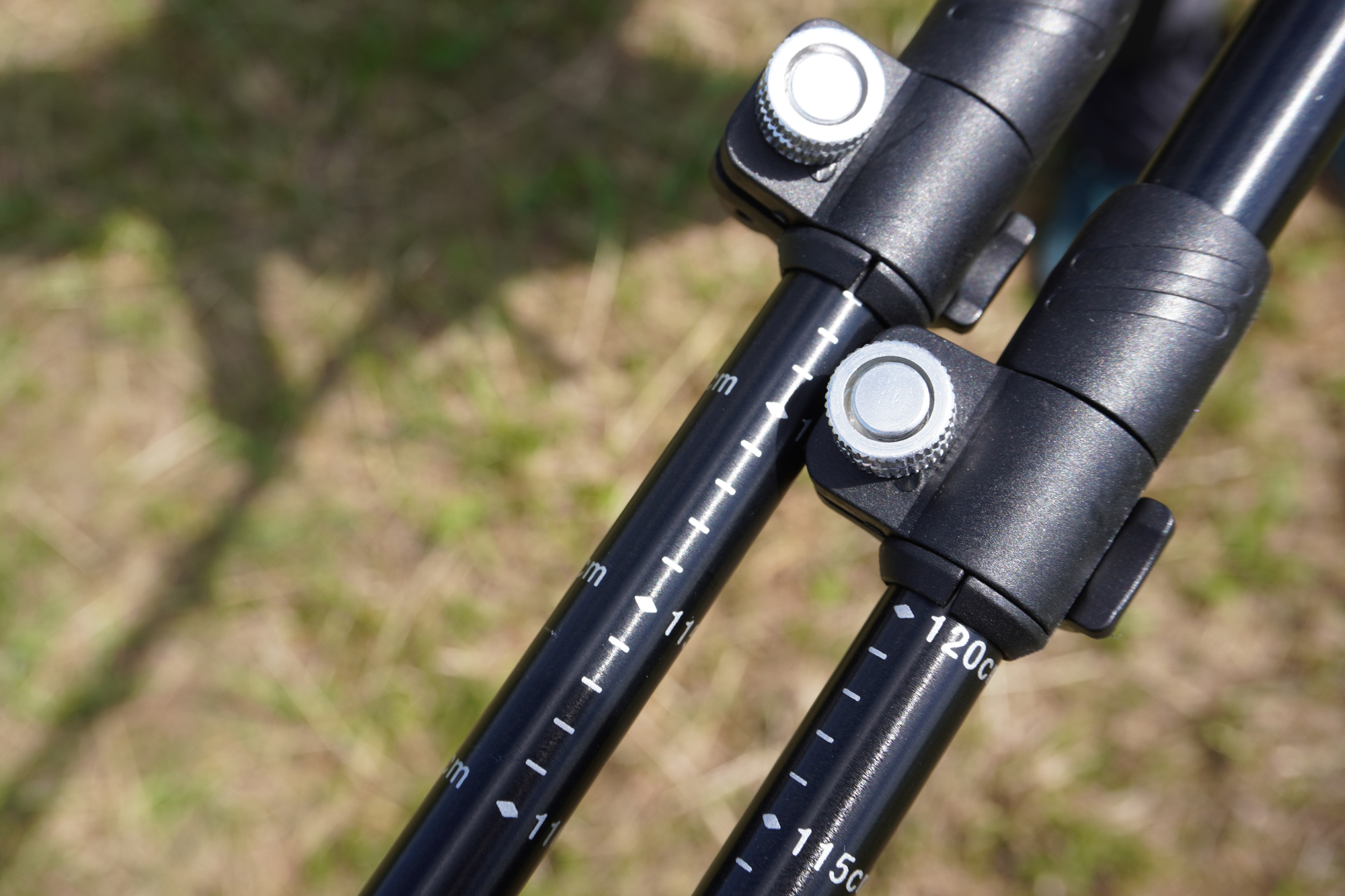 Odlehčené trekingové hole s rychloupínáním, 72-145 cm