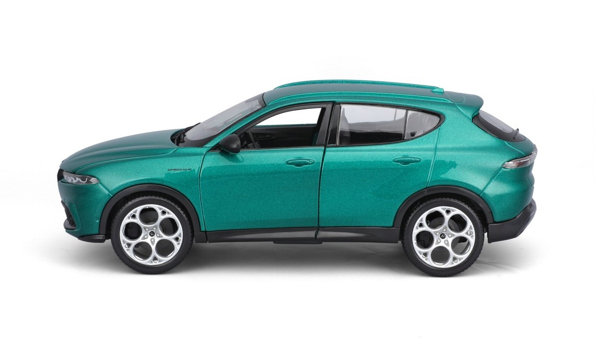 Bburago Alfa Romeo Tonale - Metallic Green, 1:24