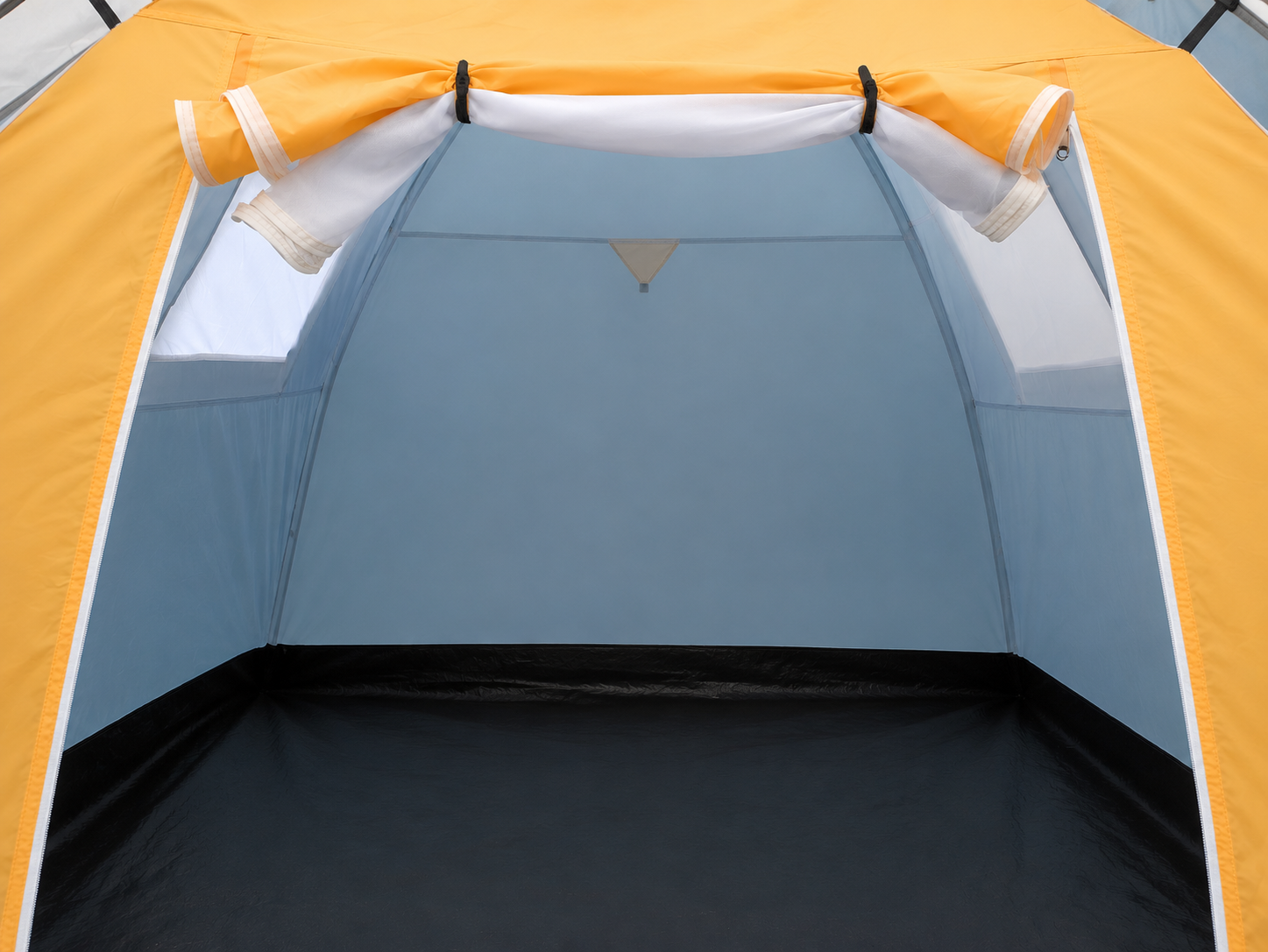 Dvouplášťový rodinný stan pro 5 osob