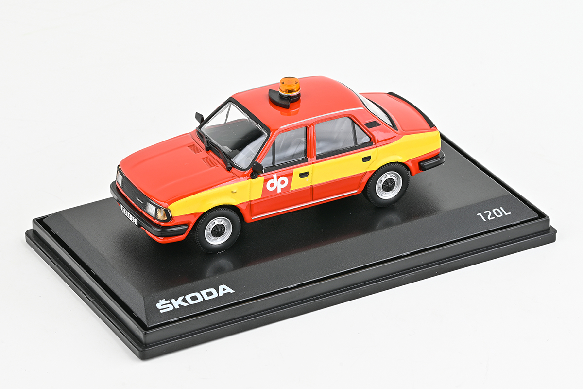Abrex Škoda 120L (1984) Dopravní Podnik Hlavního Města Prahy 1:43