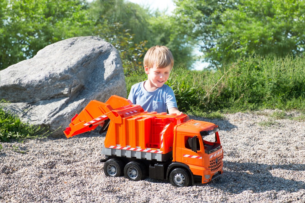 Lena Popelářské auto Mercedes Actros, oranžové 72 cm