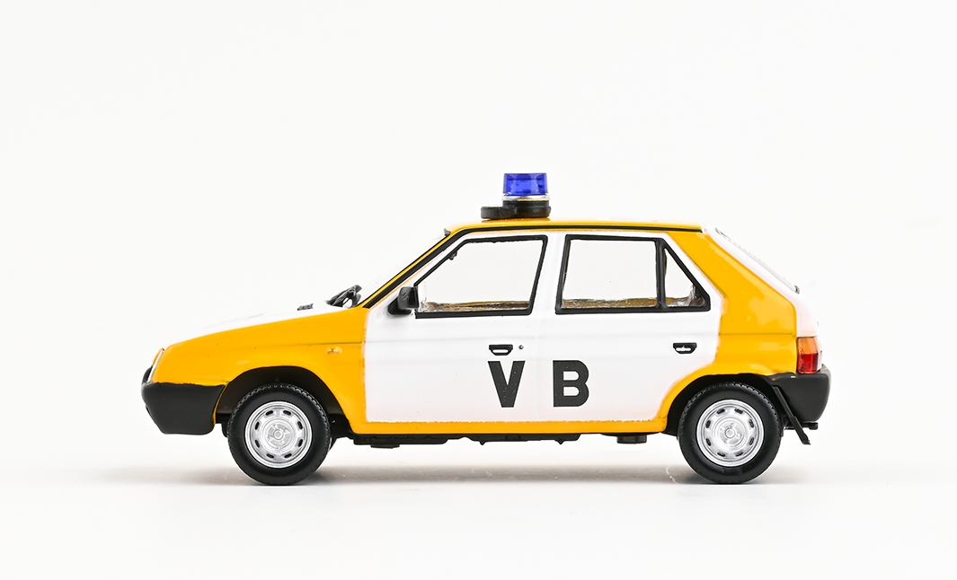 Abrex Škoda Favorit 136L (1988) VB 1:43