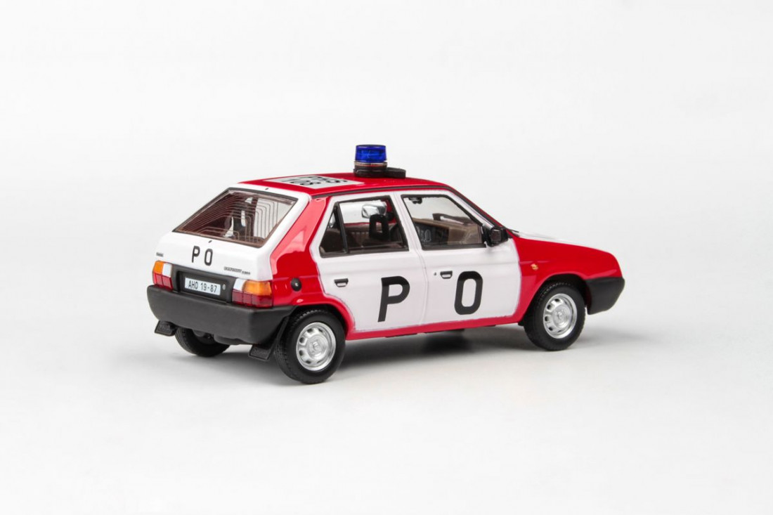 Abrex Škoda Favorit 136L (1988) Požární Ochrana 1:43