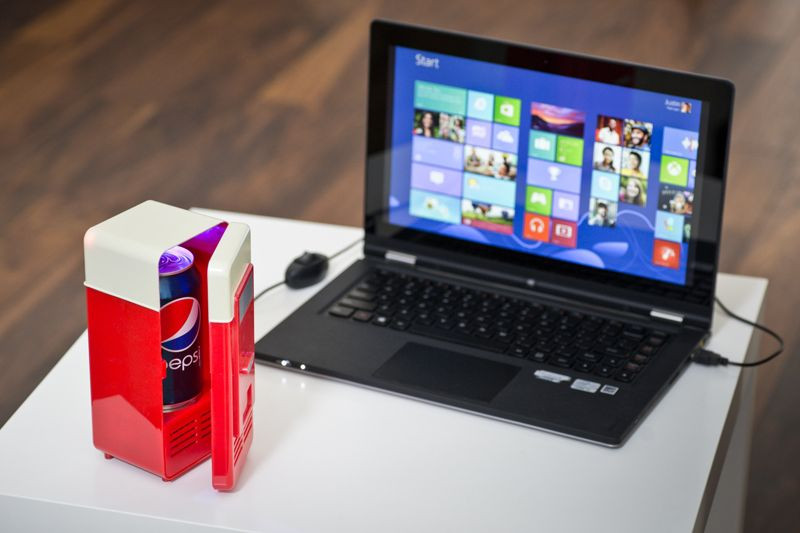 USB Lednička, Červená