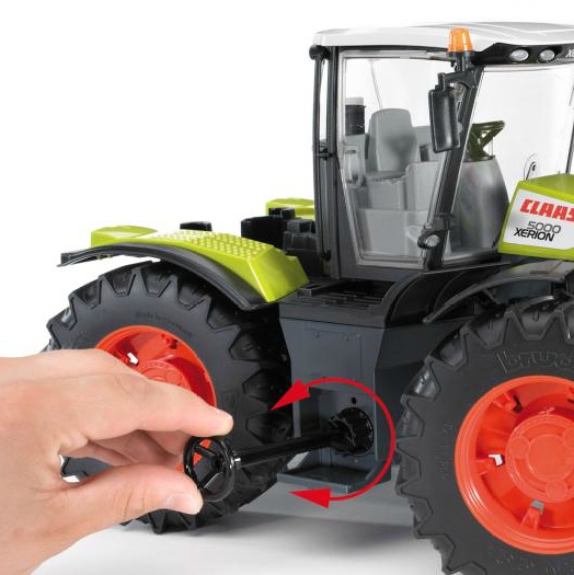 Bruder 3015 Traktor Claas Xerion 5000