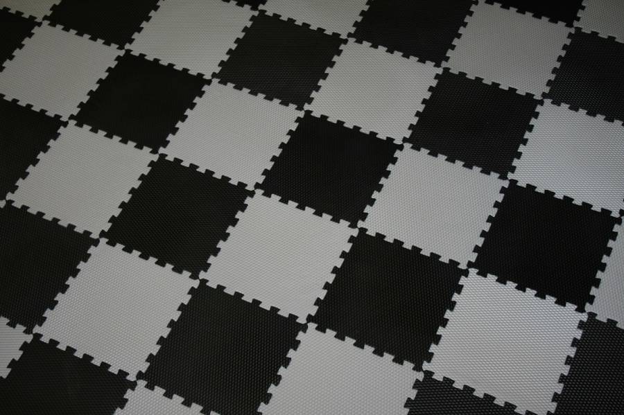 Lidská pěnová šachovnice 256 x 256 cm