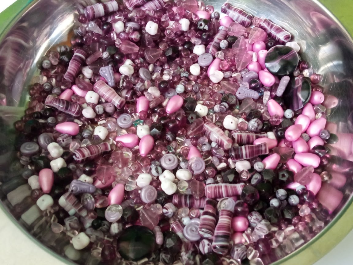 Skleněné korálky Jablonec - Fialový mix 150g