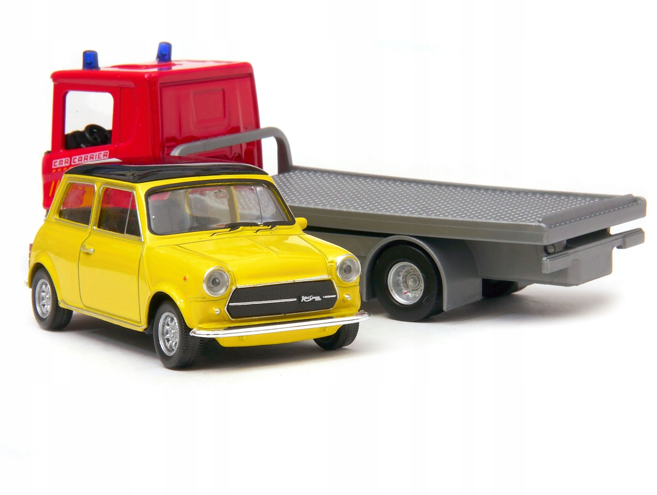 Welly Scania P320 (red) a Mini Cooper (yellow) 1:57/43