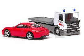 Welly Scania P320 (white) a Porsche 911 (red) 1:57/43